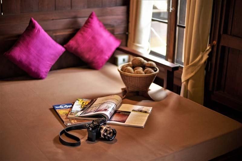 Lilu Pai Hotel Bagian luar foto