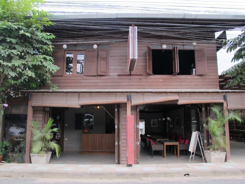 Lilu Pai Hotel Bagian luar foto