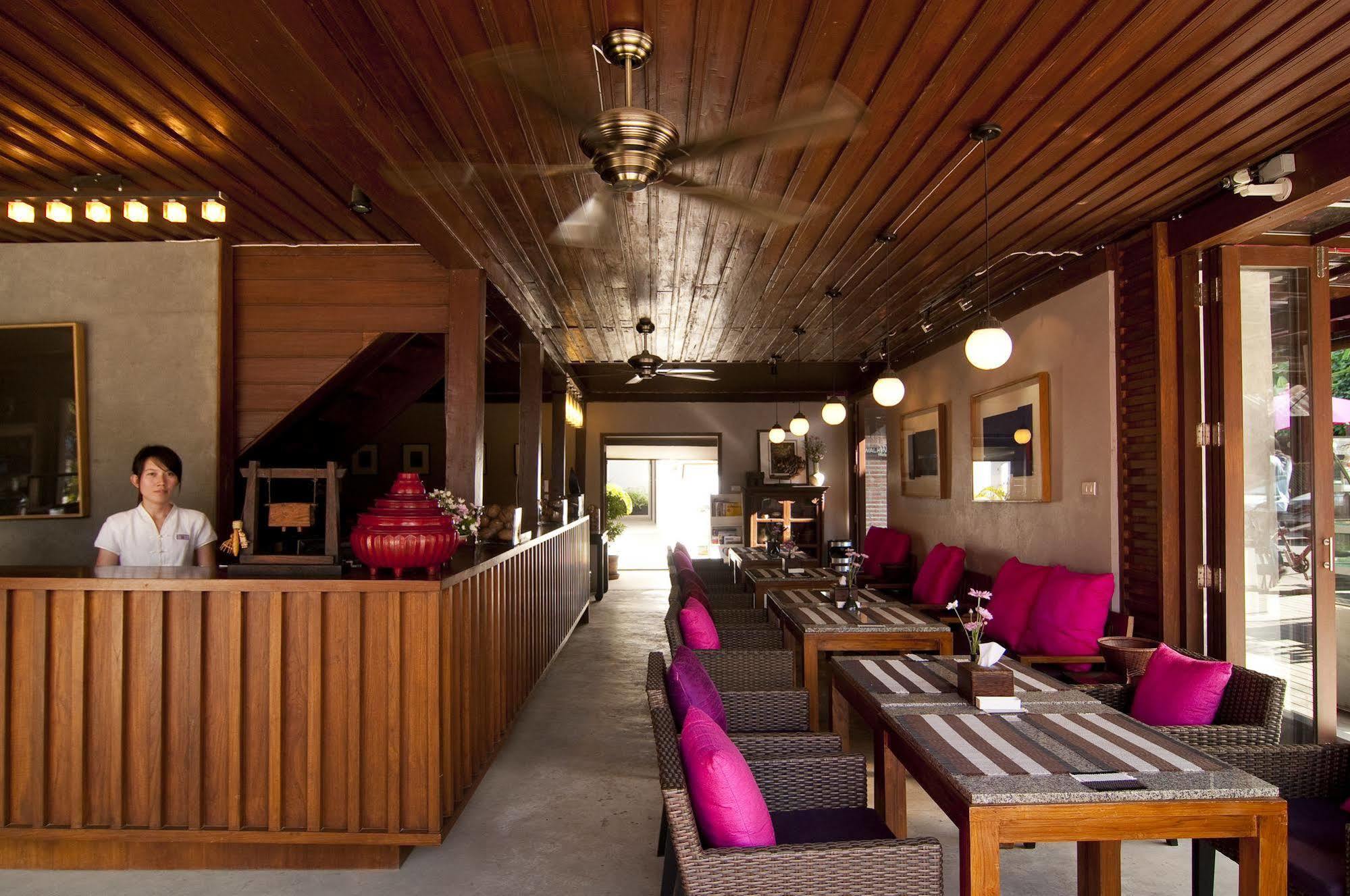 Lilu Pai Hotel Bagian luar foto