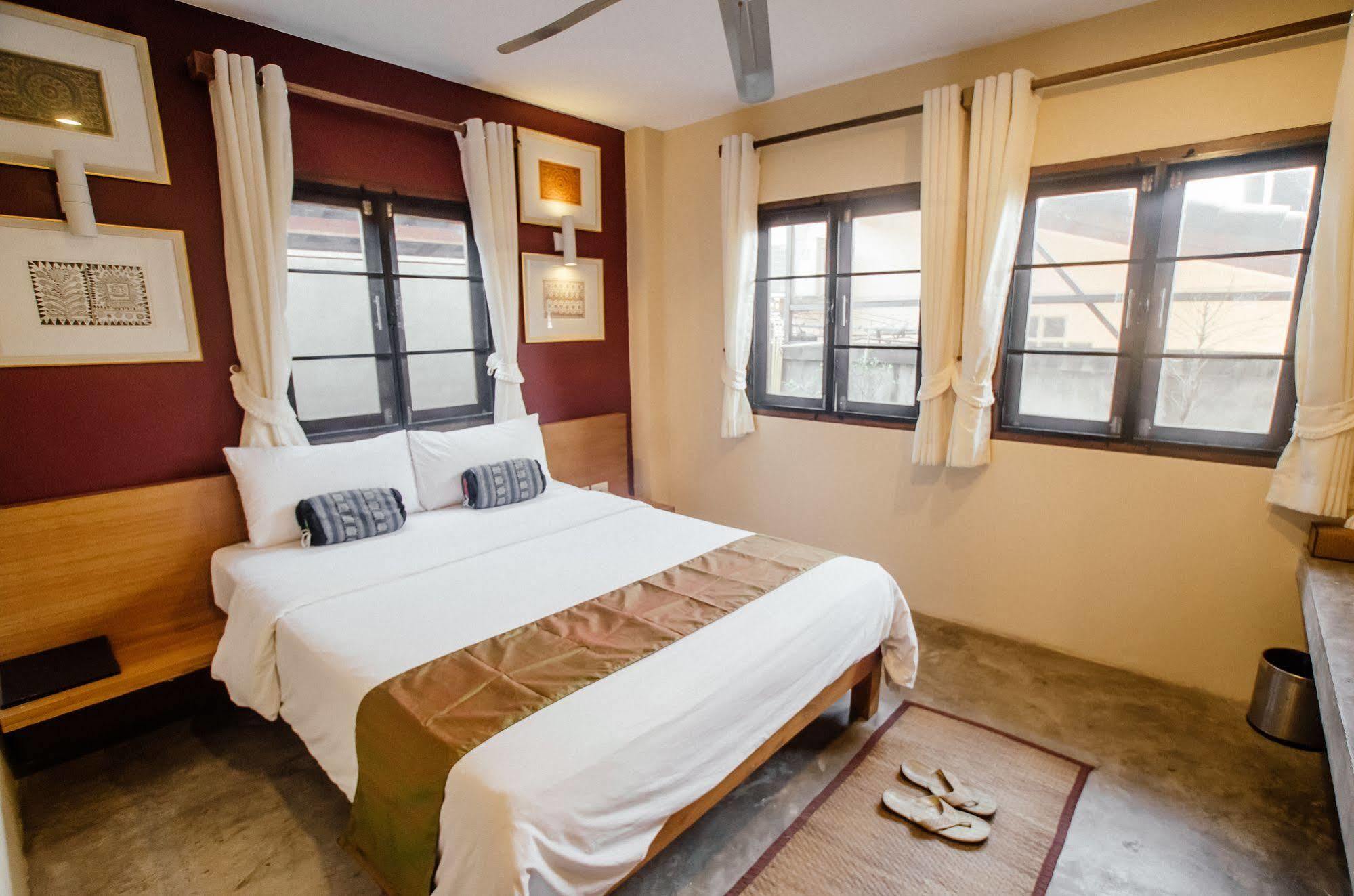 Lilu Pai Hotel Bagian luar foto