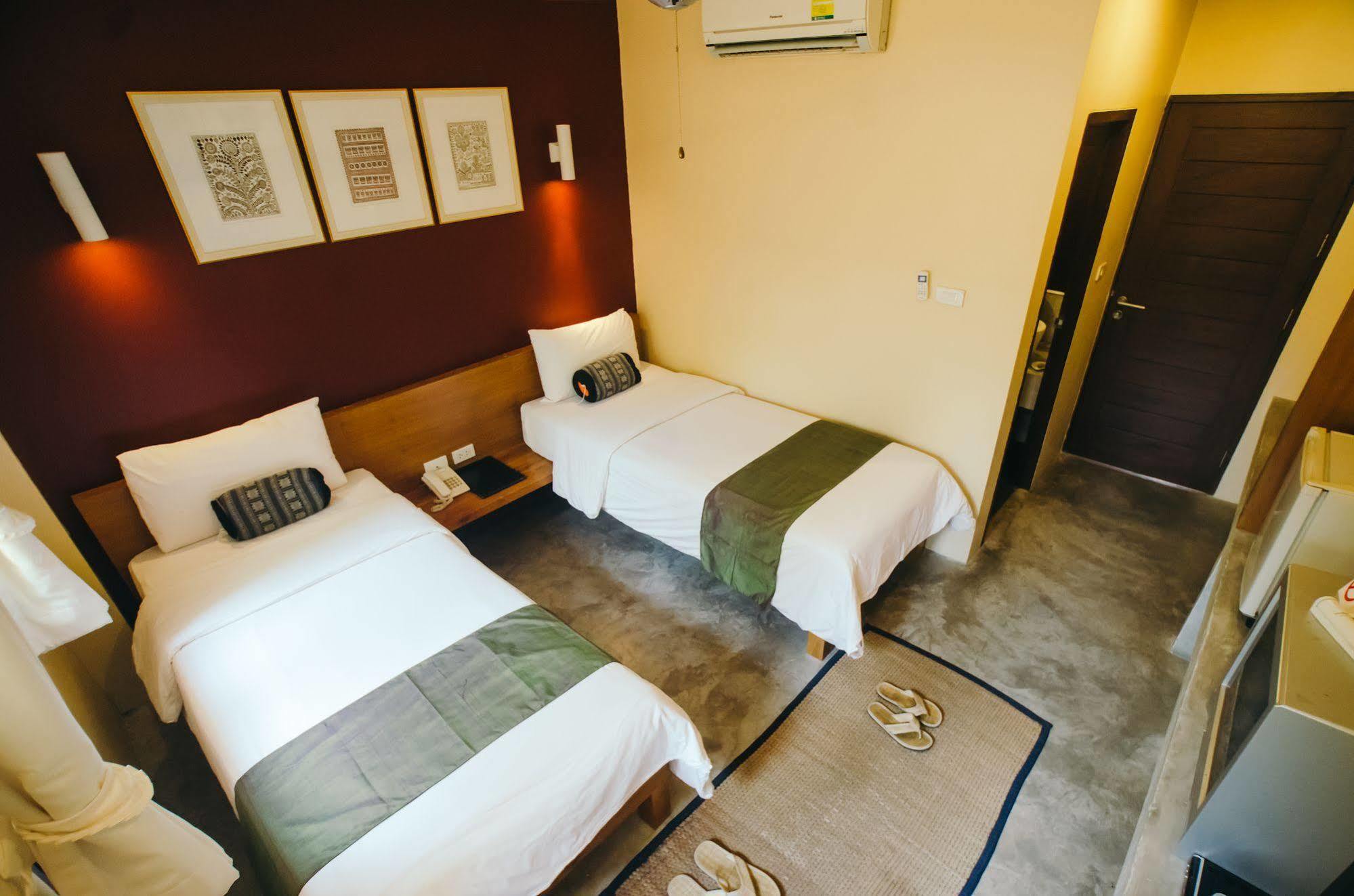 Lilu Pai Hotel Bagian luar foto