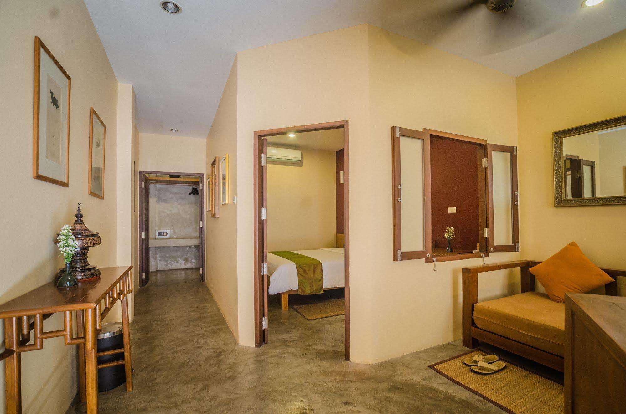 Lilu Pai Hotel Bagian luar foto