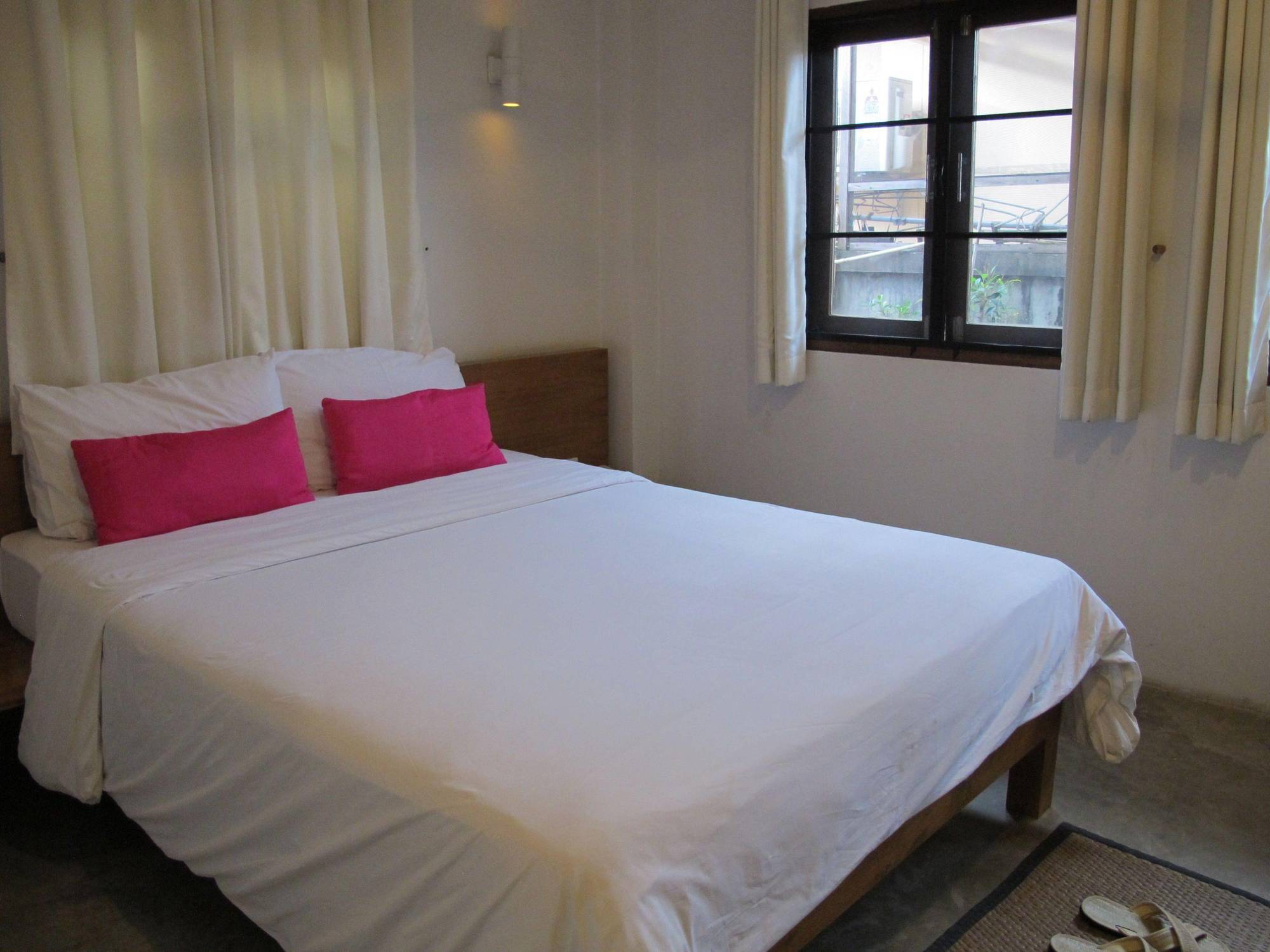 Lilu Pai Hotel Bagian luar foto